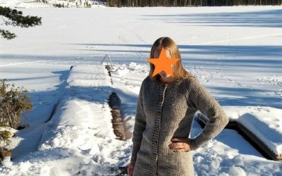 Mittatilausneuletakki Drops Merino Extra fine -langasta