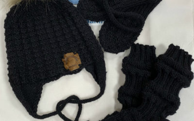 Musta neulesetti vauvalle – lankana Drops Baby Merino